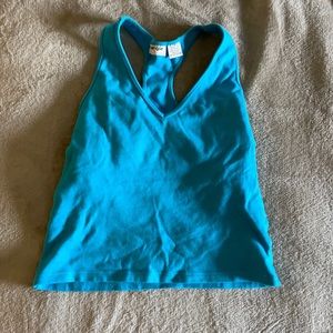 blue tank top